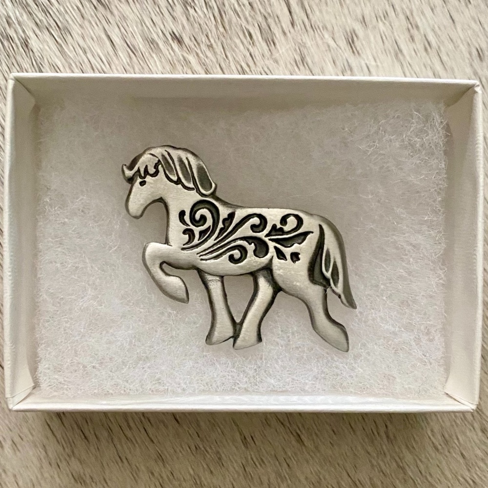 R. Tennesmed Sweden Pewter Brooche NWOT